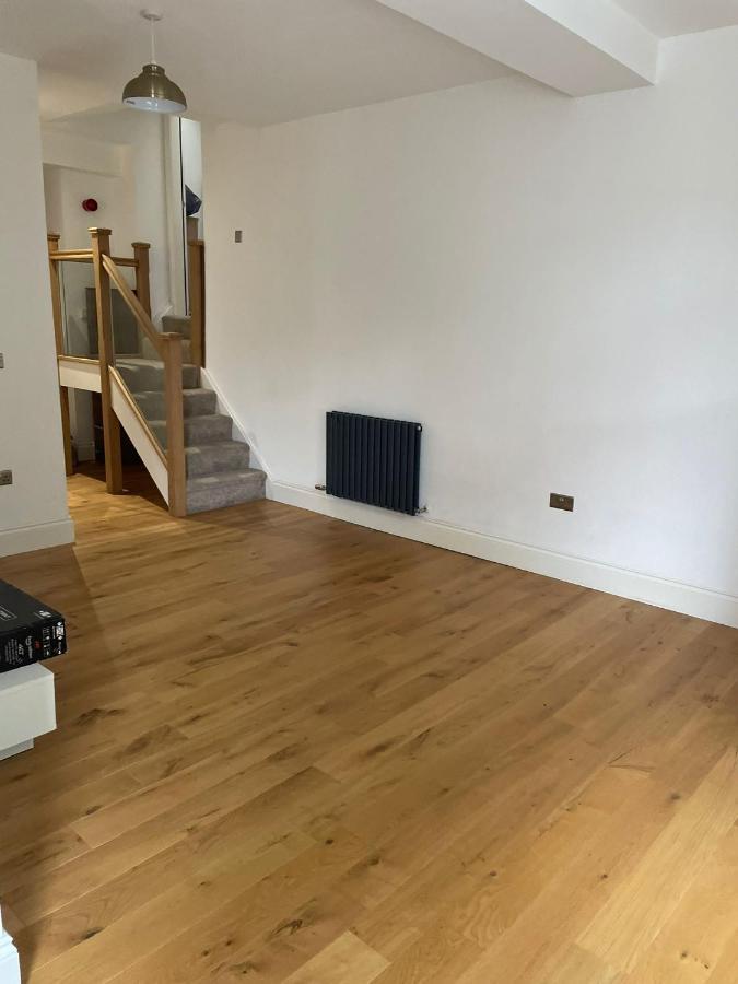 City Centre 1 Bed Sleeps 4 H5 Kingston upon Hull Bagian luar foto