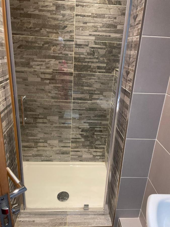 City Centre 1 Bed Sleeps 4 H5 Kingston upon Hull Bagian luar foto