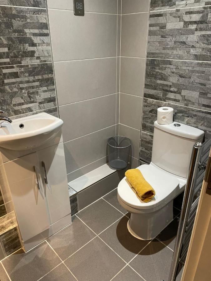 City Centre 1 Bed Sleeps 4 H5 Kingston upon Hull Bagian luar foto
